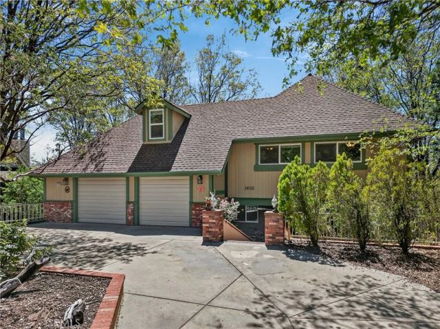 28125 Geneva Lane, Lake Arrowhead, CA 92352