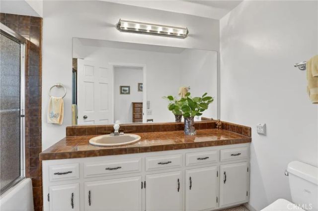 28125 Geneva Lane, Lake Arrowhead, CA 92352
