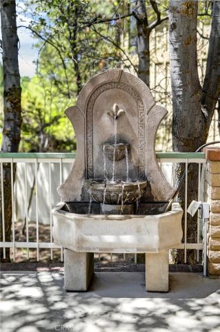 28125 Geneva Lane, Lake Arrowhead, CA 92352