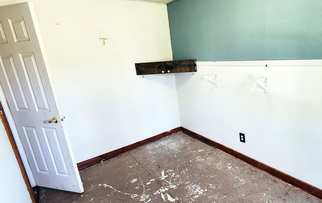 2570 S Walnut Avenue, White Cloud, MI 49349
