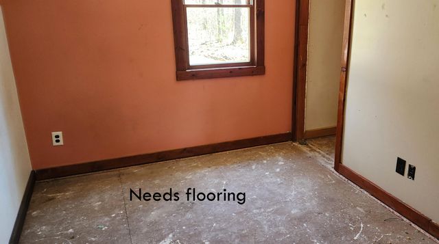 2570 S Walnut Avenue, White Cloud, MI 49349