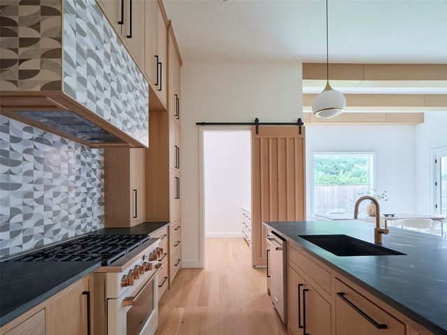 141 NE 14th Street, Oklahoma City, OK 73104