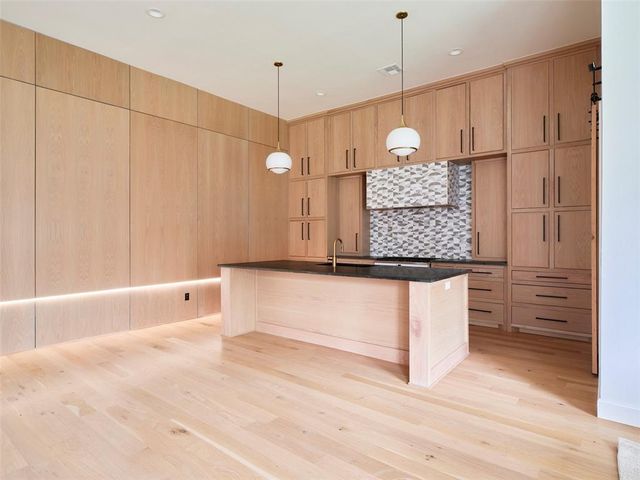 141 NE 14th Street, Oklahoma City, OK 73104