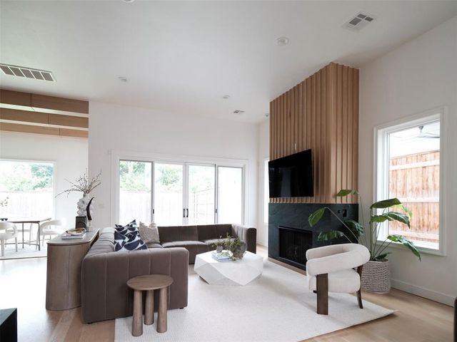 141 NE 14th Street, Oklahoma City, OK 73104