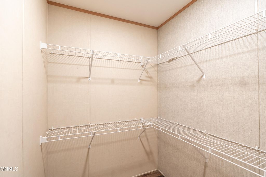 403 E Prairie Lane, Mandan, ND 58554 photo 18