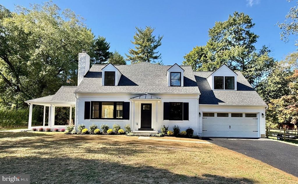 904 SYLVANIA LN, West Chester, PA 19380