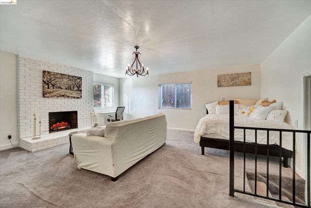 2515 Oliver Ave, Oakland, CA 94605