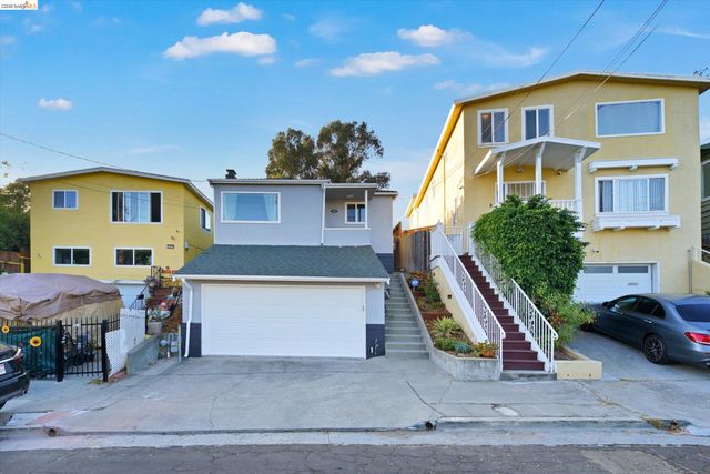 2515 Oliver Ave, Oakland, CA 94605