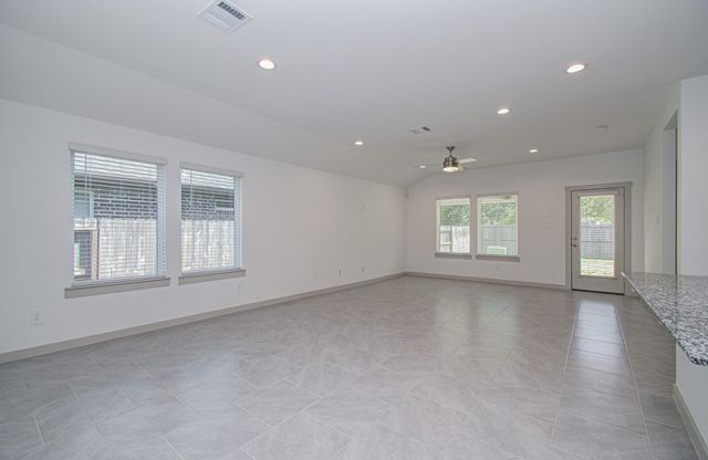 5047 Natchez Trace, Arcola, TX 77545