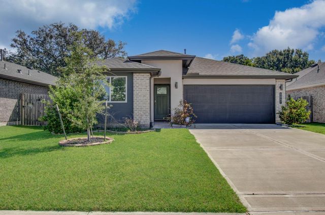 5047 Natchez Trace, Arcola, TX 77545