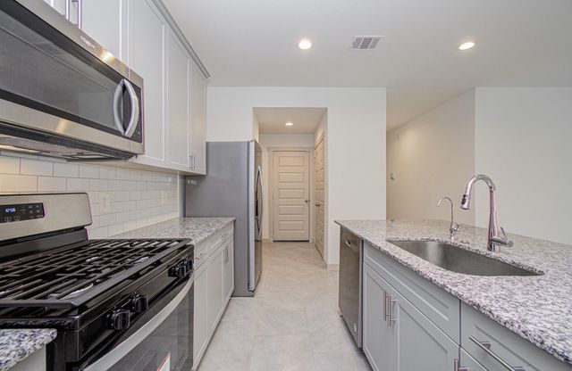 5047 Natchez Trace, Arcola, TX 77545
