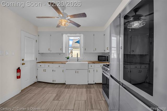 1882 7th Street, Wyandotte, MI 48192