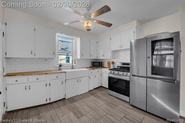 1882 7th Street, Wyandotte, MI 48192