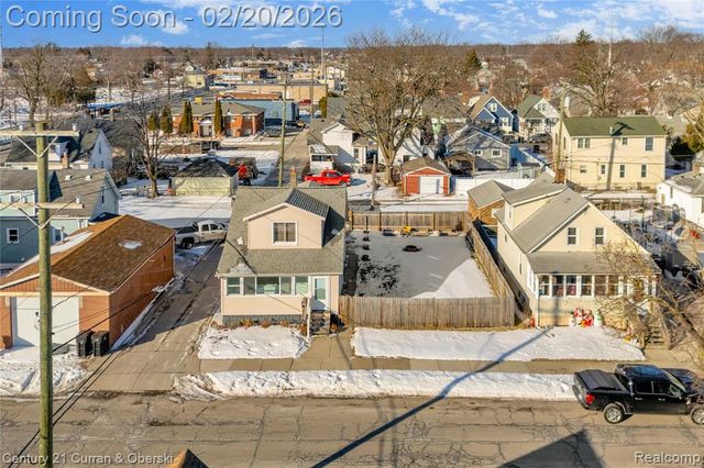1882 7th Street, Wyandotte, MI 48192