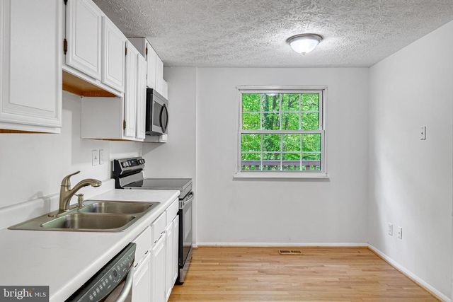 10911 SANTA CLARA DR, Fairfax, VA 22030