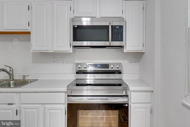 10911 SANTA CLARA DR, Fairfax, VA 22030