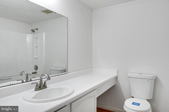 10911 SANTA CLARA DR, Fairfax, VA 22030