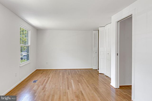 10911 SANTA CLARA DR, Fairfax, VA 22030