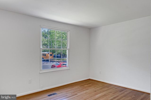 10911 SANTA CLARA DR, Fairfax, VA 22030