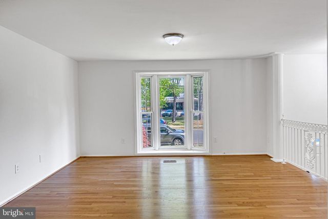10911 SANTA CLARA DR, Fairfax, VA 22030