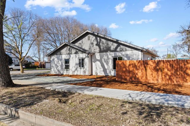 243 Seventh St, Colusa, CA 95932