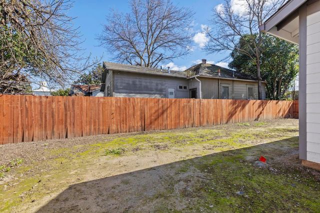 243 Seventh St, Colusa, CA 95932
