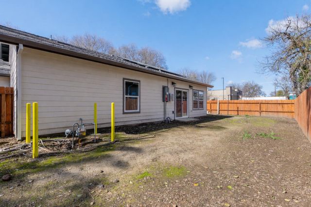 243 Seventh St, Colusa, CA 95932