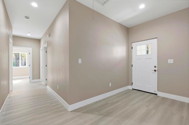 243 Seventh St, Colusa, CA 95932