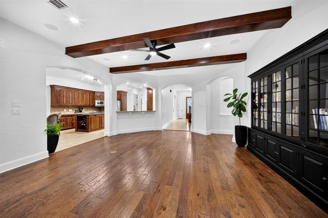 10410 Clubhouse Circle, Magnolia, TX 77354