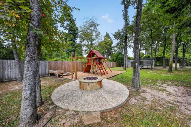 10410 Clubhouse Circle, Magnolia, TX 77354