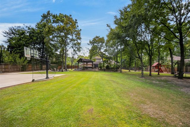 10410 Clubhouse Circle, Magnolia, TX 77354