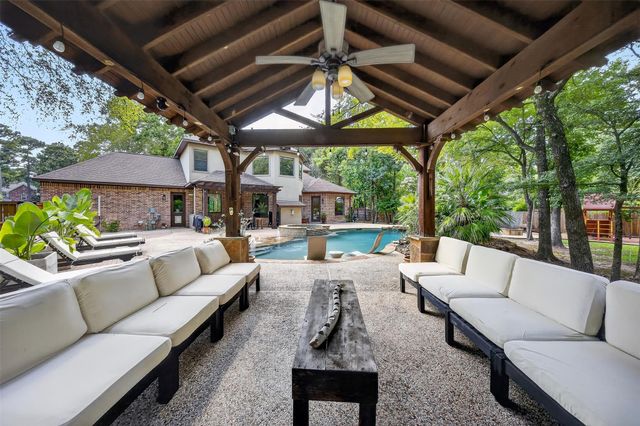 10410 Clubhouse Circle, Magnolia, TX 77354