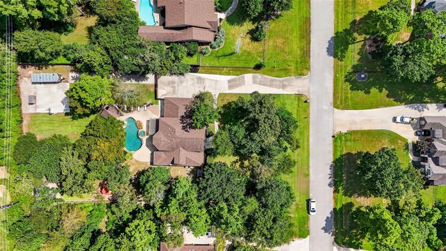 10410 Clubhouse Circle, Magnolia, TX 77354