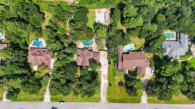 10410 Clubhouse Circle, Magnolia, TX 77354