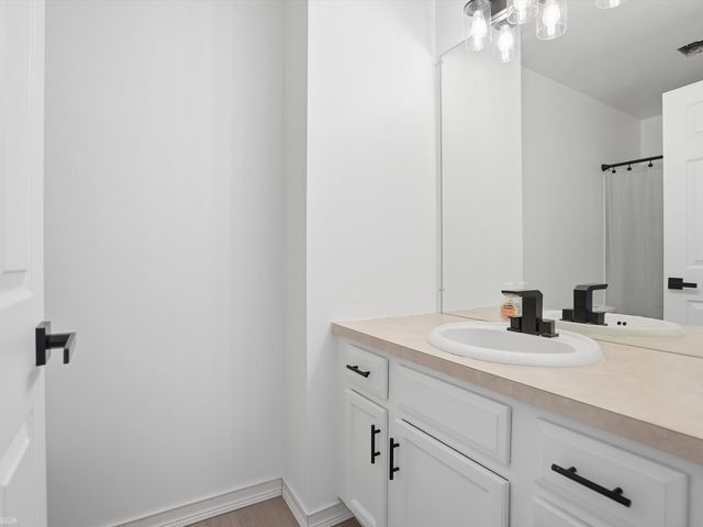 56655 Hastings Drive, Macomb Twp, MI 48042