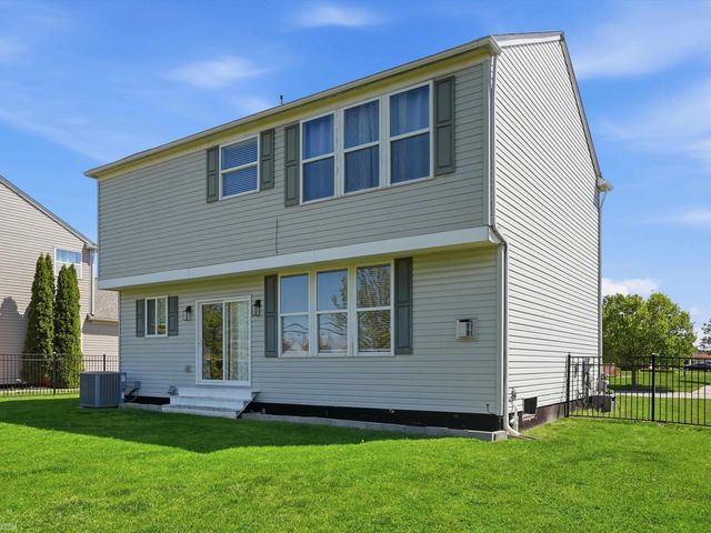 56655 Hastings Drive, Macomb Twp, MI 48042