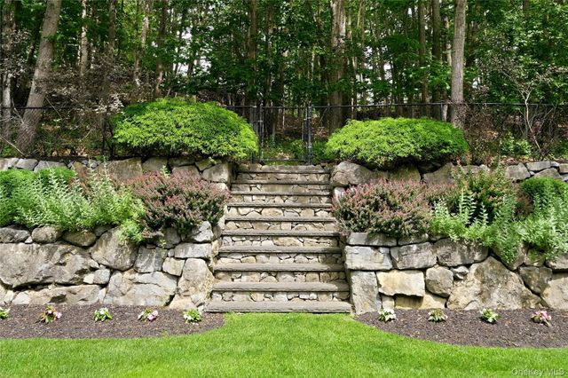 95 Crystal Brook Hollow Road, Mount Sinai, NY 11766