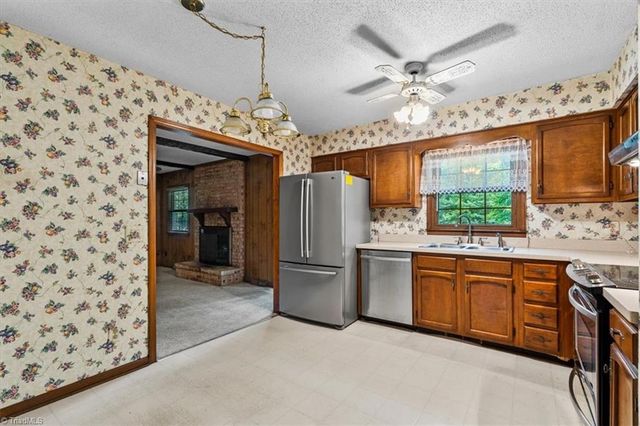 3911 Williams Dairy Road, Greensboro, NC 27406