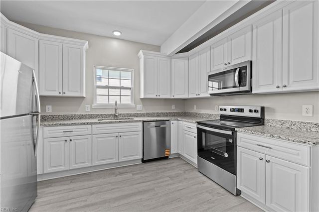 2905 Roanoke AVE, Newport News, VA 23607