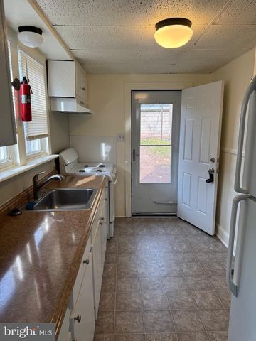 635 CHESTNUT ST, Pottstown, PA 19464