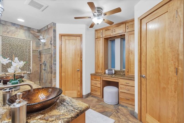 1943 Camelot Drive, Grapevine, TX 76051