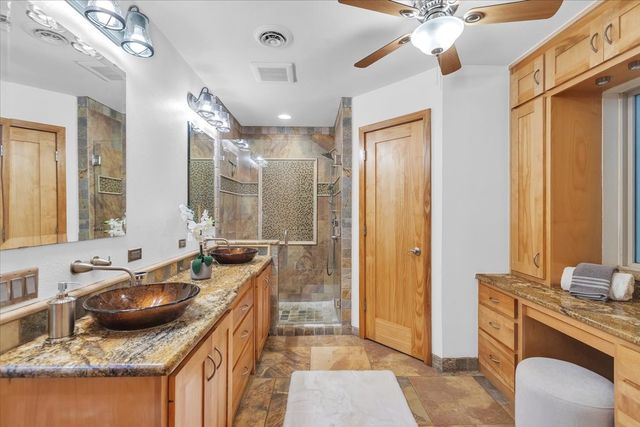 1943 Camelot Drive, Grapevine, TX 76051