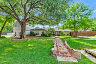 1943 Camelot Drive, Grapevine, TX 76051