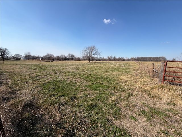 Curtis, Lincoln, AR 72744