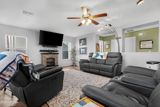 28204 N GRANITE Avenue, San Tan Valley, AZ 85143