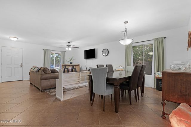 28204 N GRANITE Avenue, San Tan Valley, AZ 85143