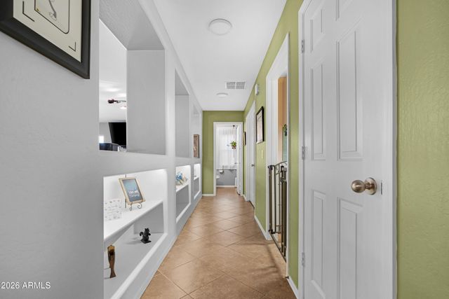 28204 N GRANITE Avenue, San Tan Valley, AZ 85143