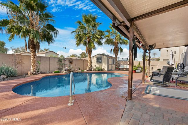 28204 N GRANITE Avenue, San Tan Valley, AZ 85143