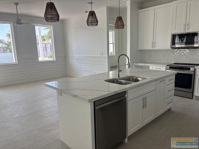 121 Marina Dr., South Padre Island, TX 78597