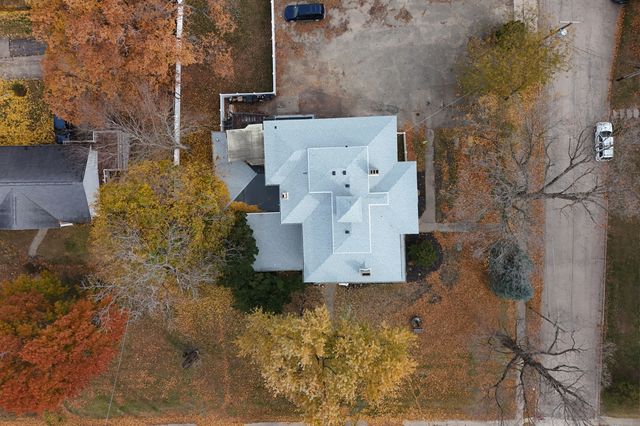 402 W Lincolnway Road, Morrison, IL 61270